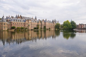 Autovuokraamo Den Haag