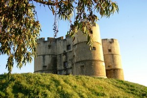 Autovuokraamo Estremoz