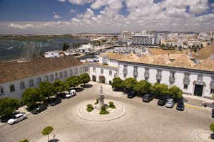 Autovuokraamo Faro