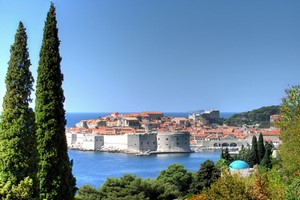 Autovuokraamo Dubrovnik ✓ Vertailemme johtavia huippuvuokraamoja löytääksemme sinulle edullisimman tarjouksen ✓ Autonvuokraus voi olla edullista!