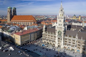 Autovuokraamo München ✓ Vertailemme johtavia huippuvuokraamoja löytääksemme sinulle edullisimman tarjouksen ✓ Autonvuokraus voi olla edullista!