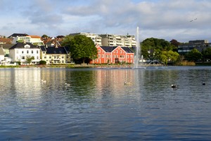 Autovuokraamo Stavanger ✓ Vertailemme johtavia huippuvuokraamoja löytääksemme sinulle edullisimman tarjouksen ✓ Autonvuokraus voi olla edullista!