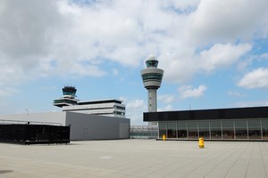 Autovuokraamo Amsterdam Schiphol Lentokenttä